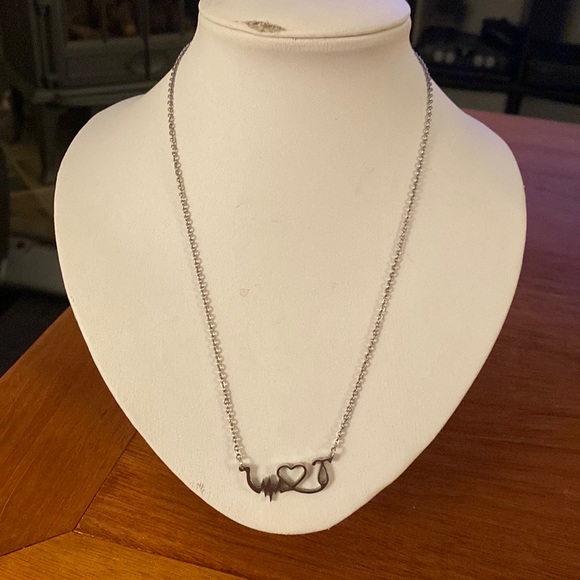 Necklace - Picture 1 of 2